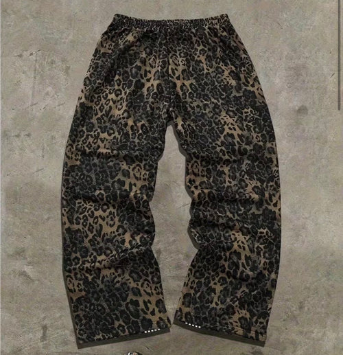 Baggy leopard print pants